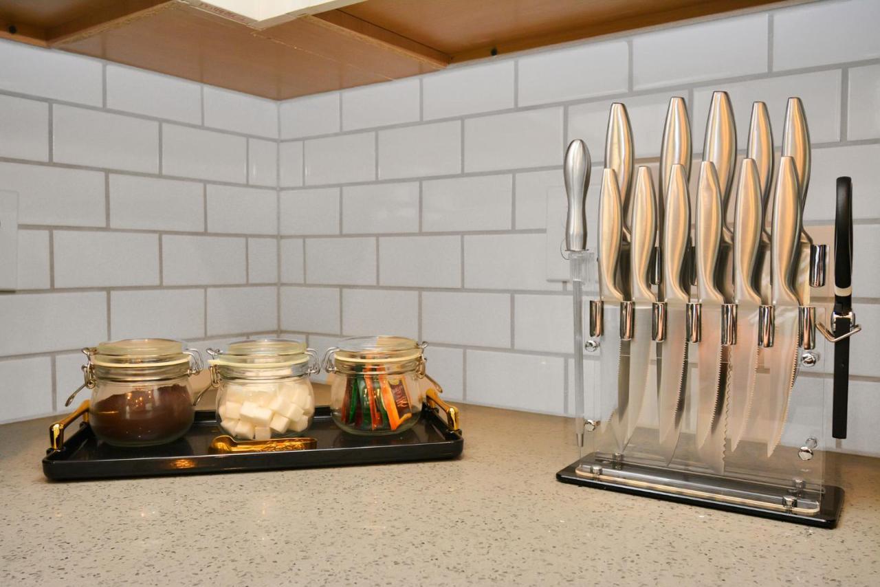 Emerald Palace - New, Modern 3br Townhome Close To Downtown, Nrg, Med Ctr Holiday home *