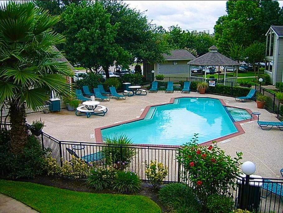 Lux & Lax Homes Houston