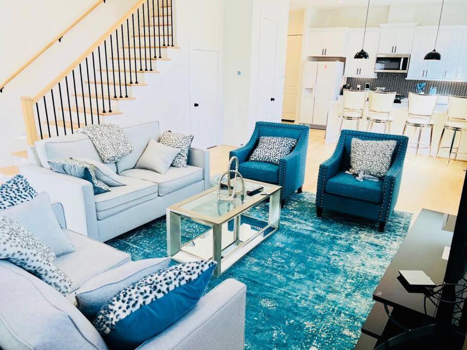 Holiday home Tranquil Downtown Escape With Backyard