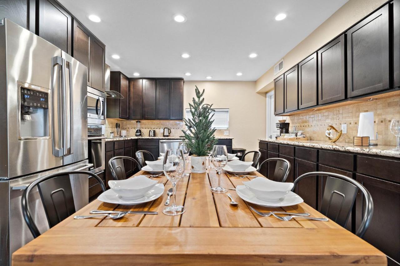 Holiday home Nr Med Center, Dt, Midtown Game Sleep 16 *