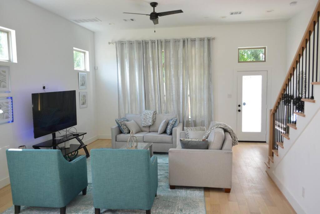 Tranquil Downtown Escape With Backyard Holiday home Houston