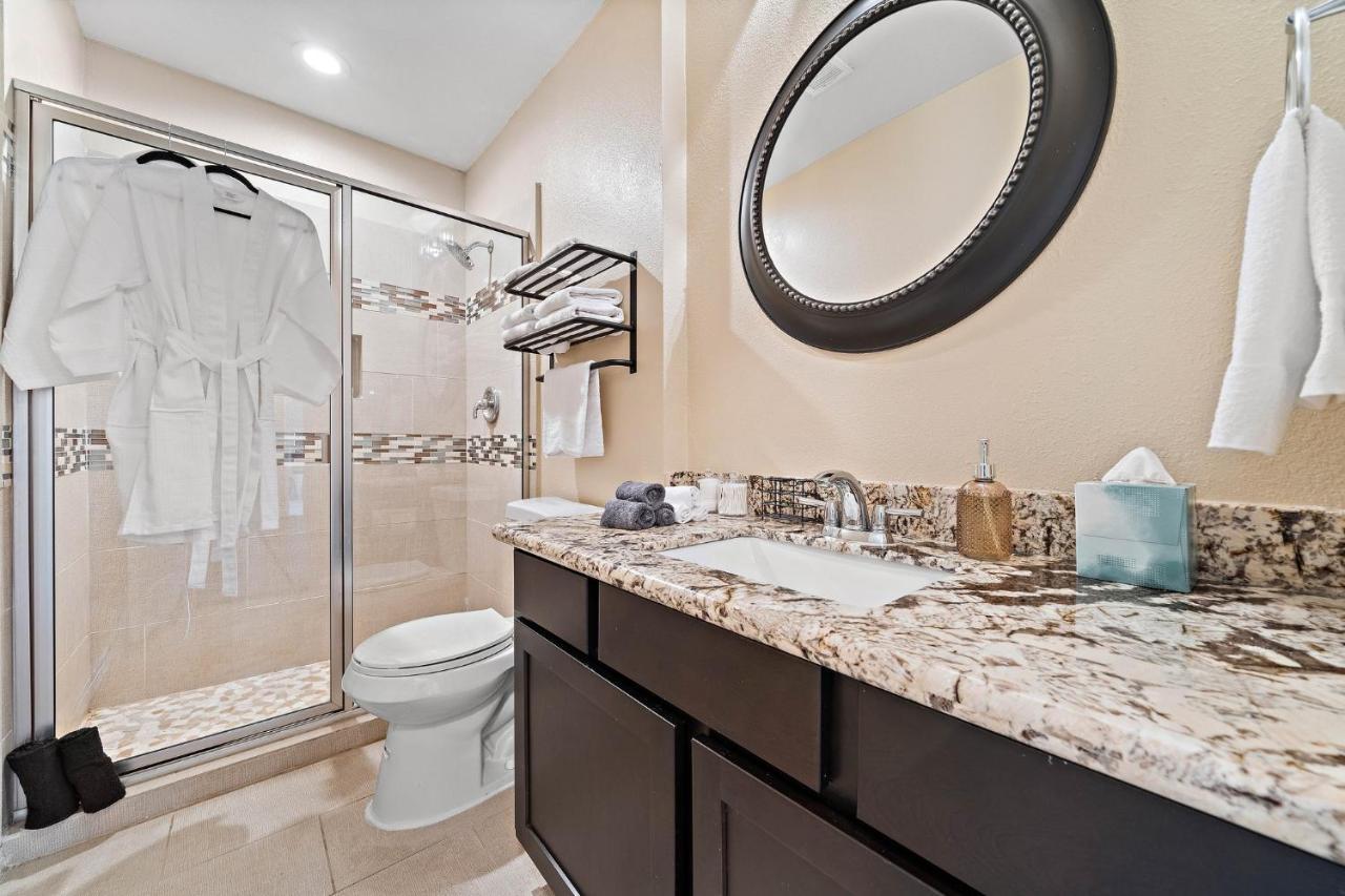 Nr Med Center, Dt, Midtown Game Sleep 16 Holiday home *