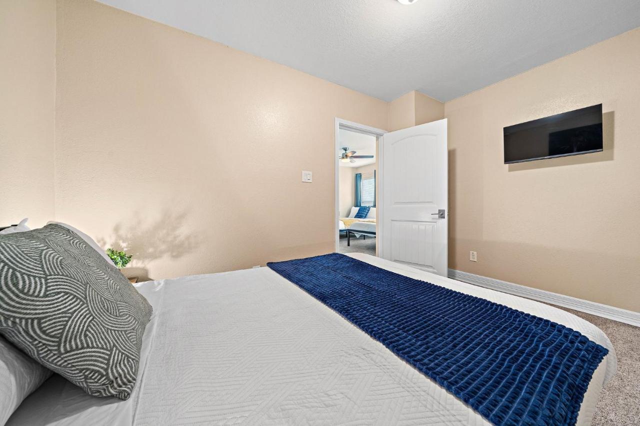 Holiday home Nr Med Center, Dt, Midtown Game Sleep 16 Houston