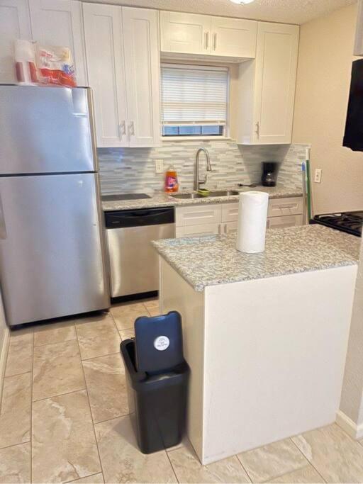 Luxury 2 Bedroom Near Tmc, Downtown, Museum District, Galleria, Medical Center * Houston