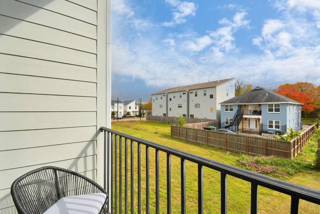 Holiday home Skyline Views - Sleeps 10 Near Downtown