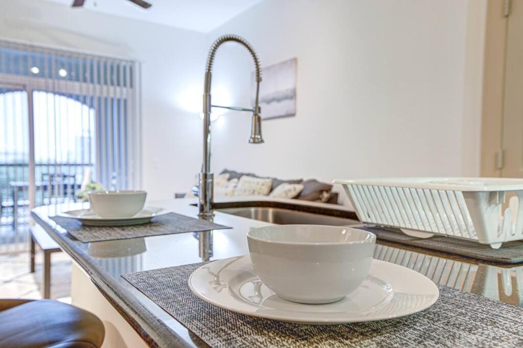 Apartment Resort-style Pool, Gym/garage, 1br, Medical Center Houston