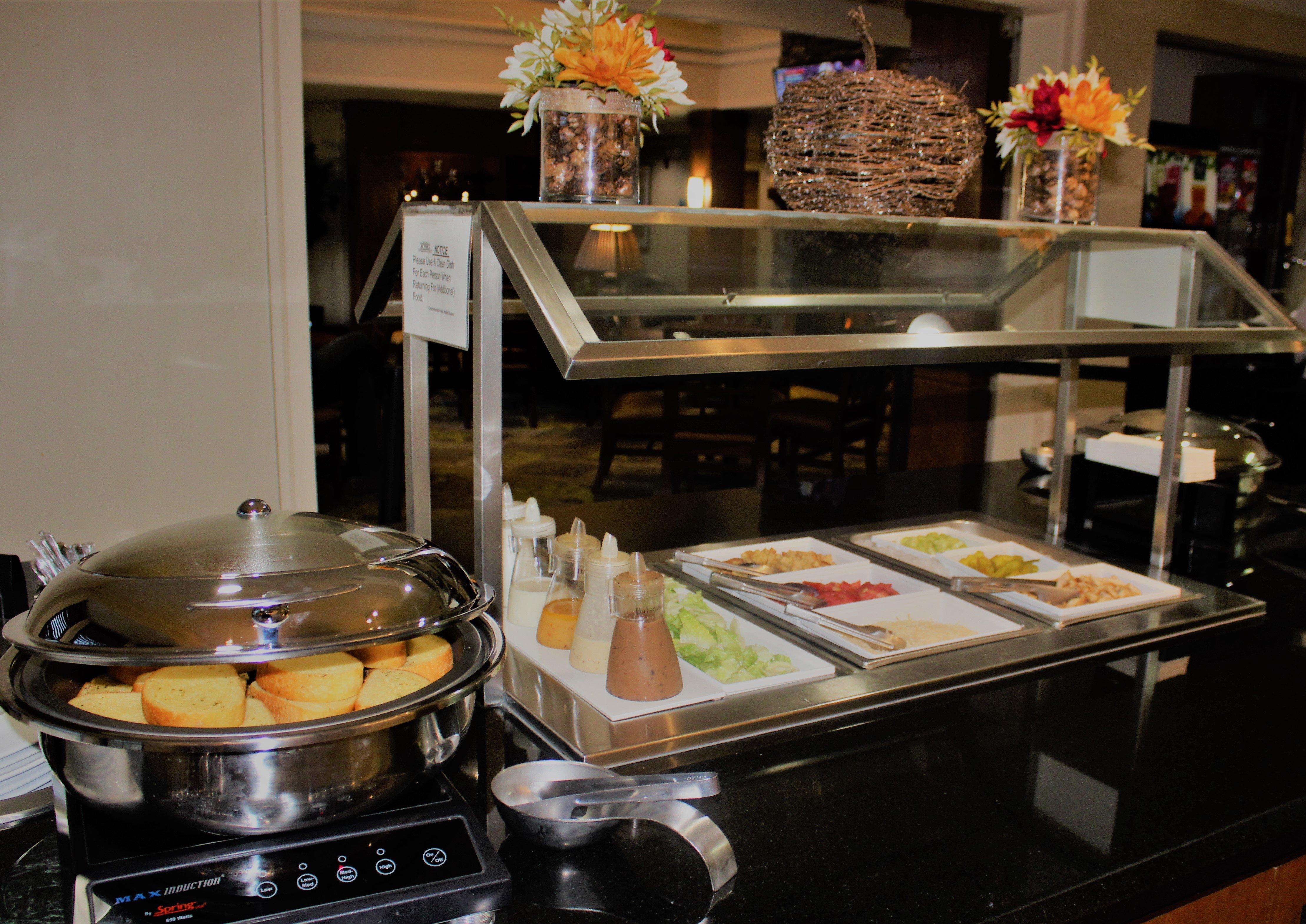 Staybridge - Willowbrook By Ihg Hotel