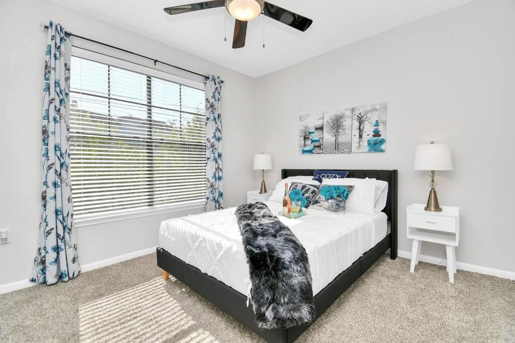 Apartment Chic Retreat-walk To Nrg-pool