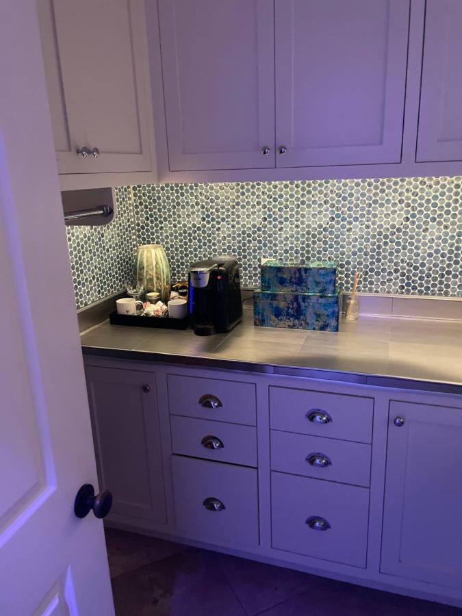Moose Manor Guest -