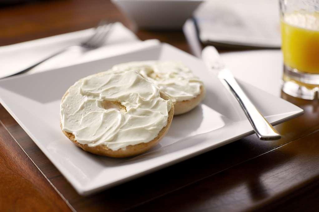 Hyatt Place Medical Center 3*