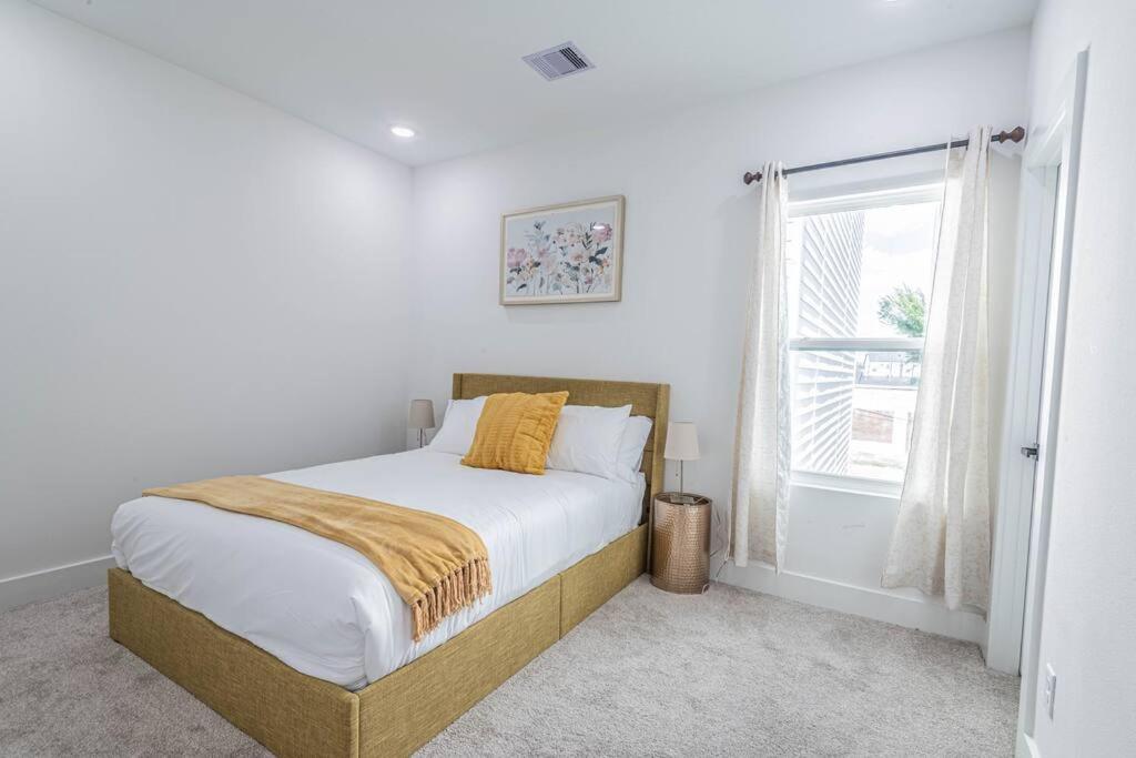 Luxury Near Downtown & Medical Center Houston