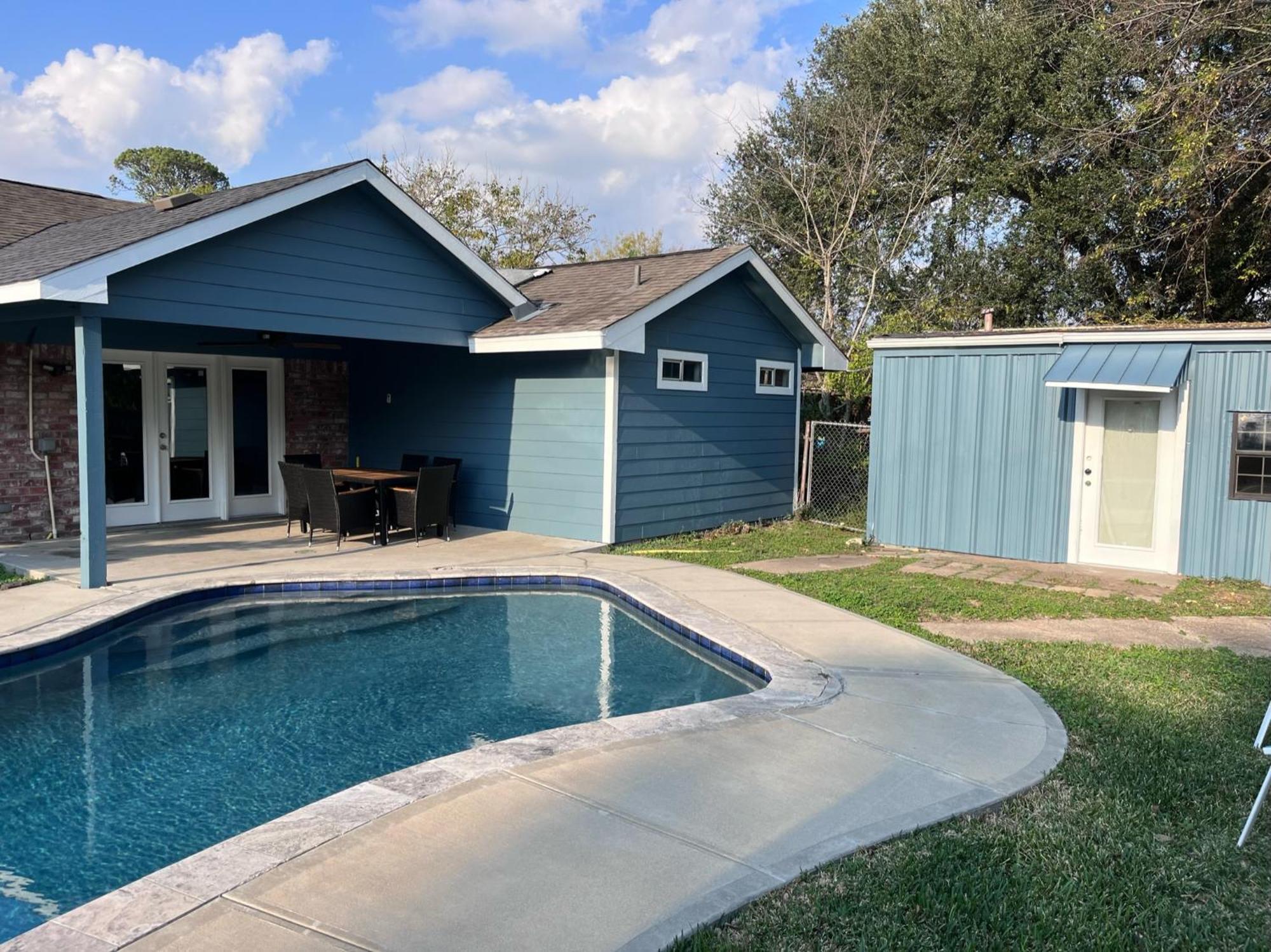 Pool/ Outdoor Kitchen/pool Table Holiday home