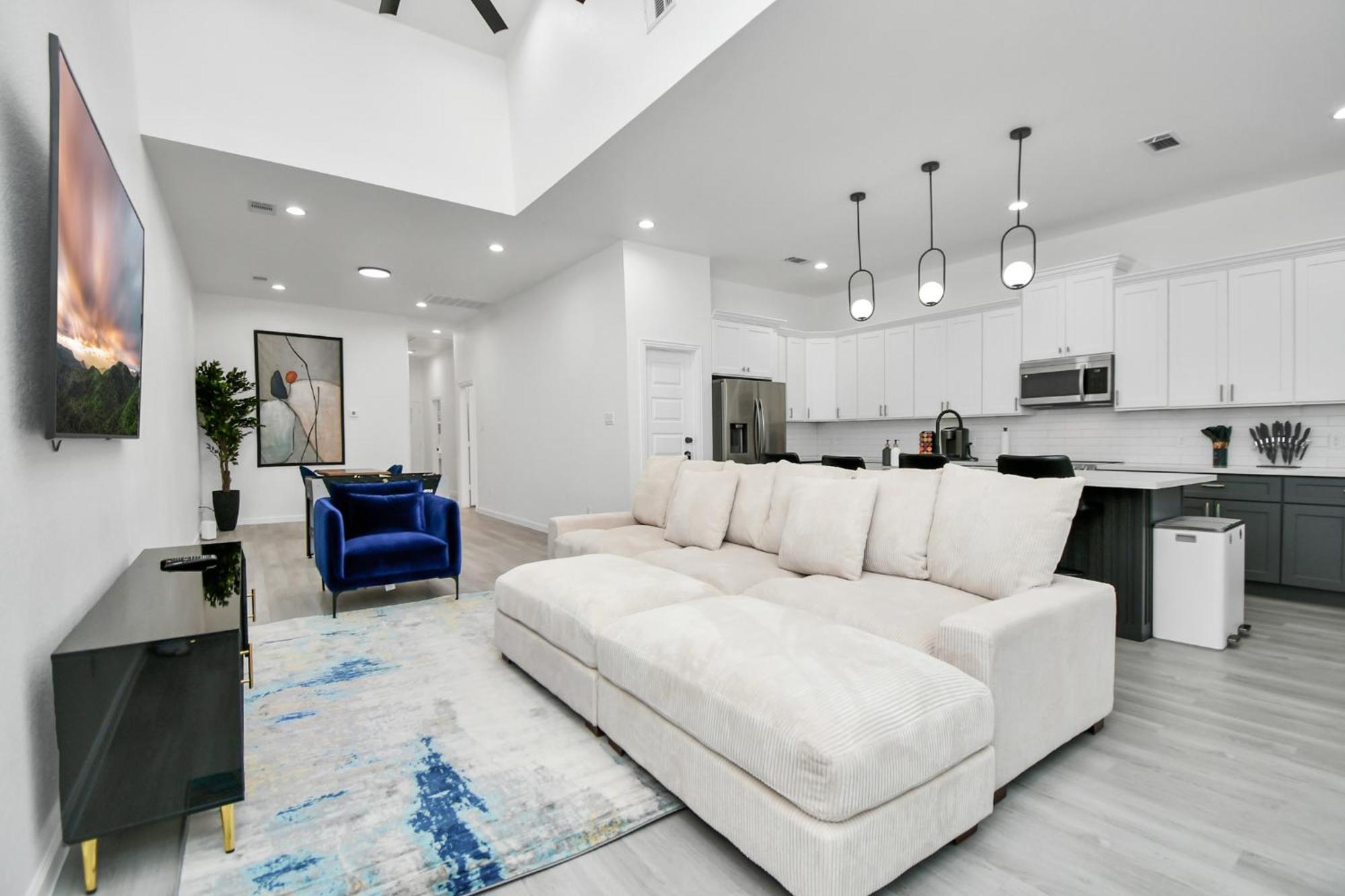 Holiday home New! Modern 3br/2ba Near Downtown/foosball/netflix Houston