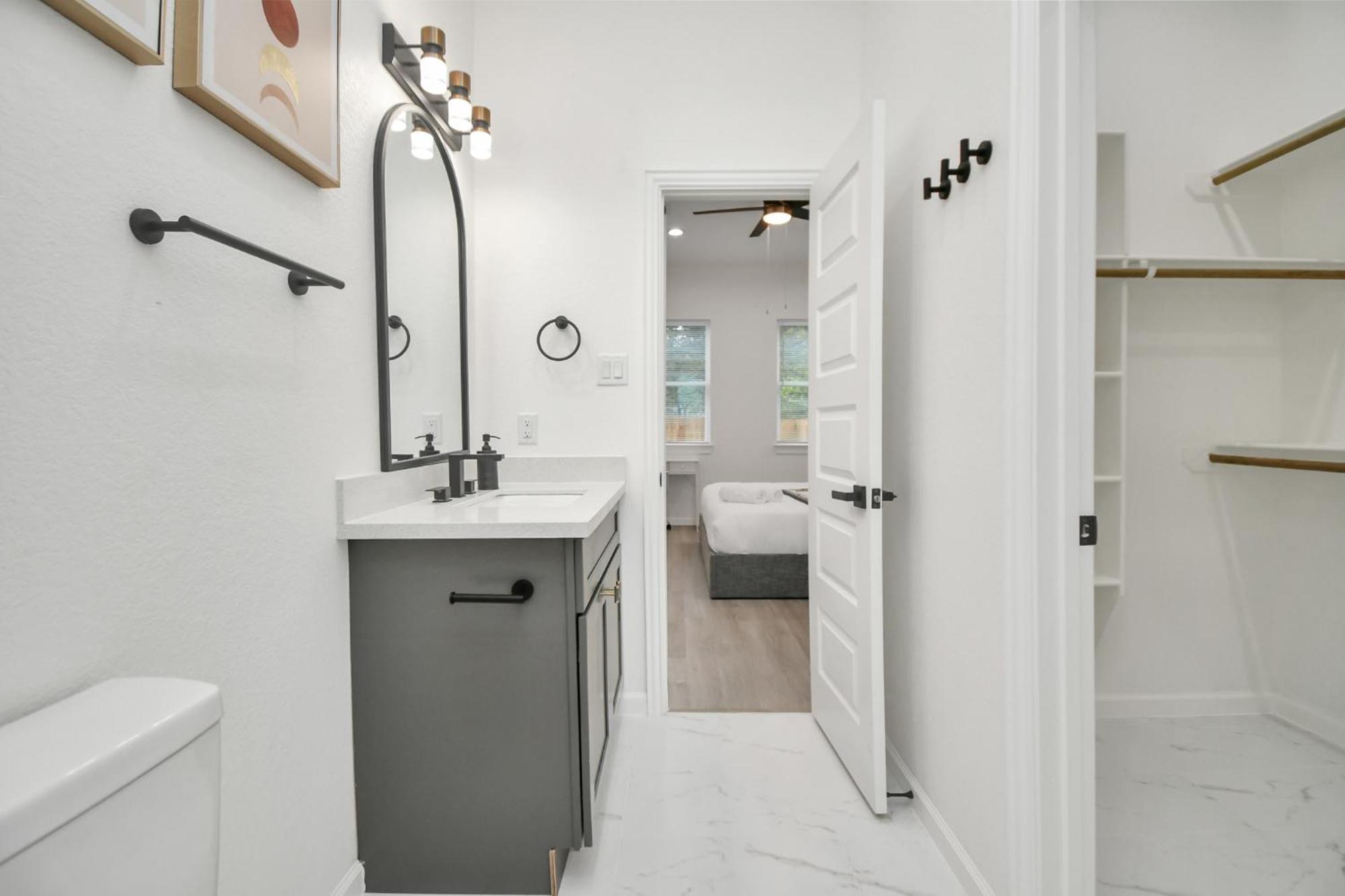 New! Modern 3br/2ba Near Downtown/foosball/netflix Houston
