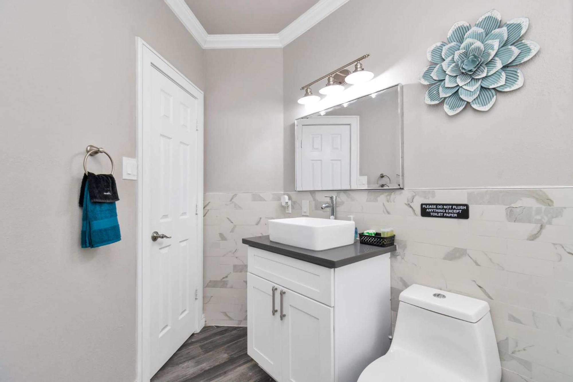Prolific Blue Oasis Near Med Ctr Dwntwn Galleria Holiday home *