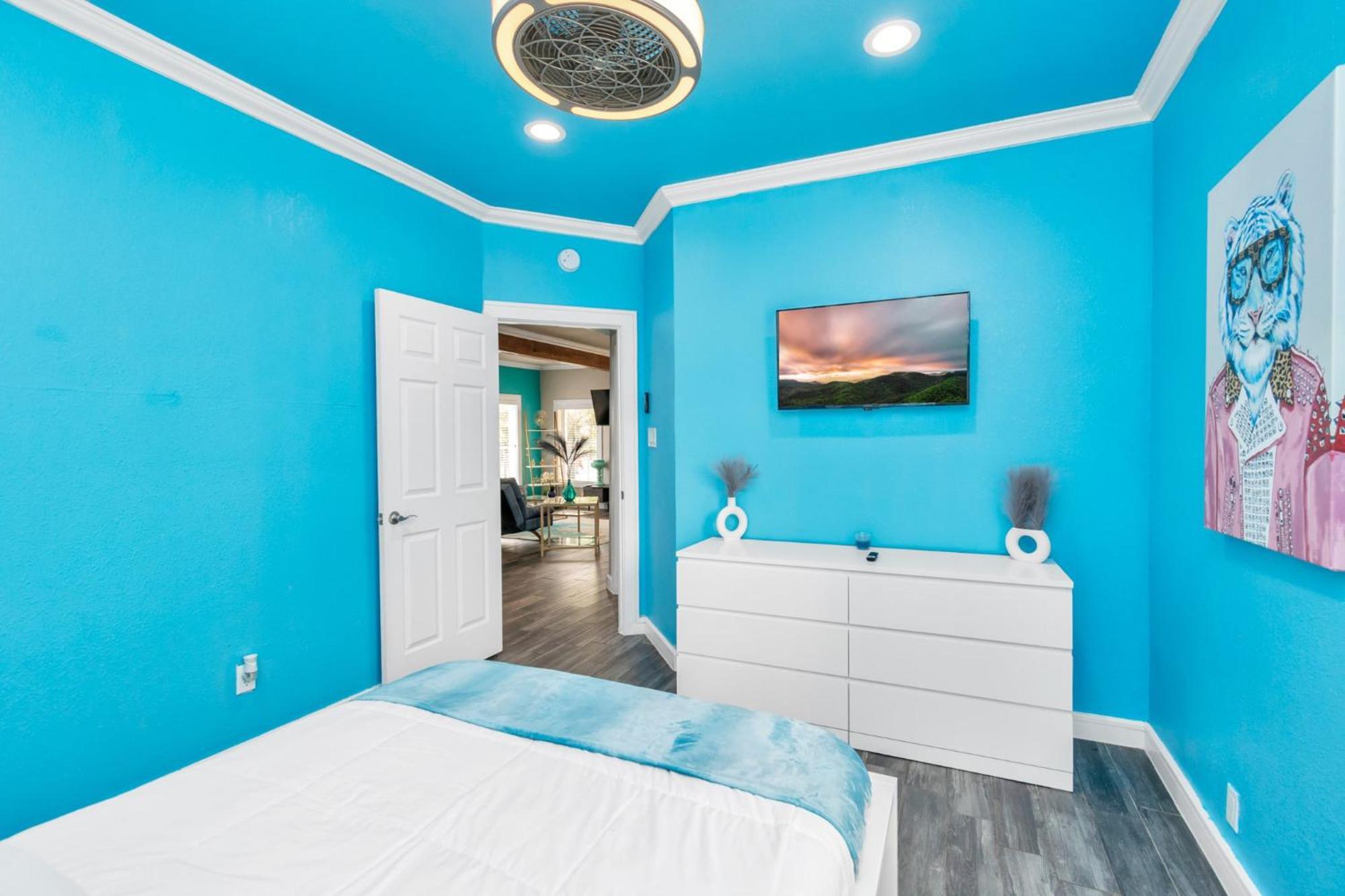 Prolific Blue Oasis Near Med Ctr Dwntwn Galleria Holiday home *