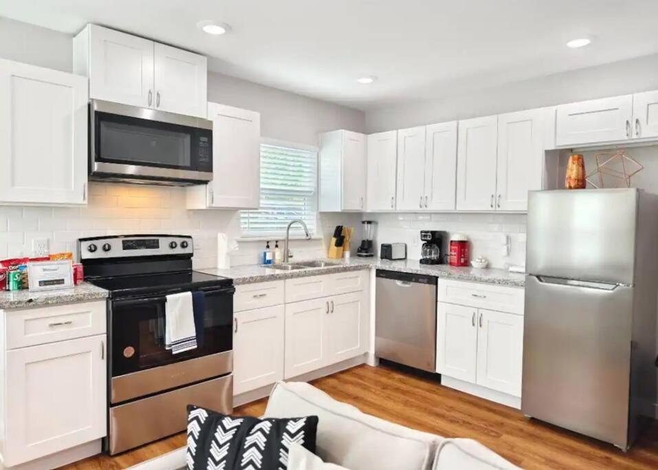 Luxury 3br Downtown And Near Airport