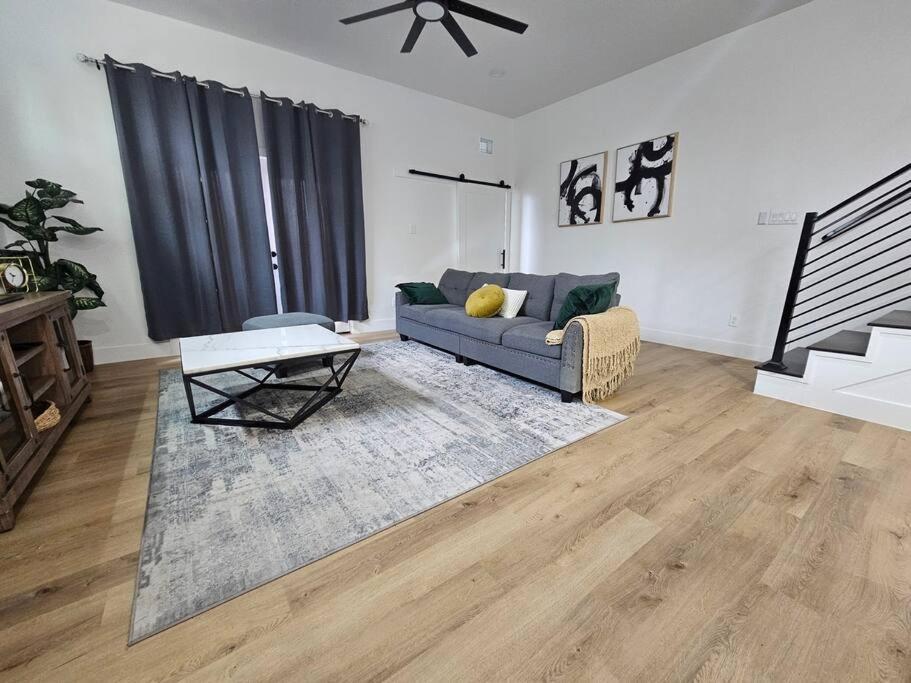 Urban Oasis: Retreat In The City Apartment