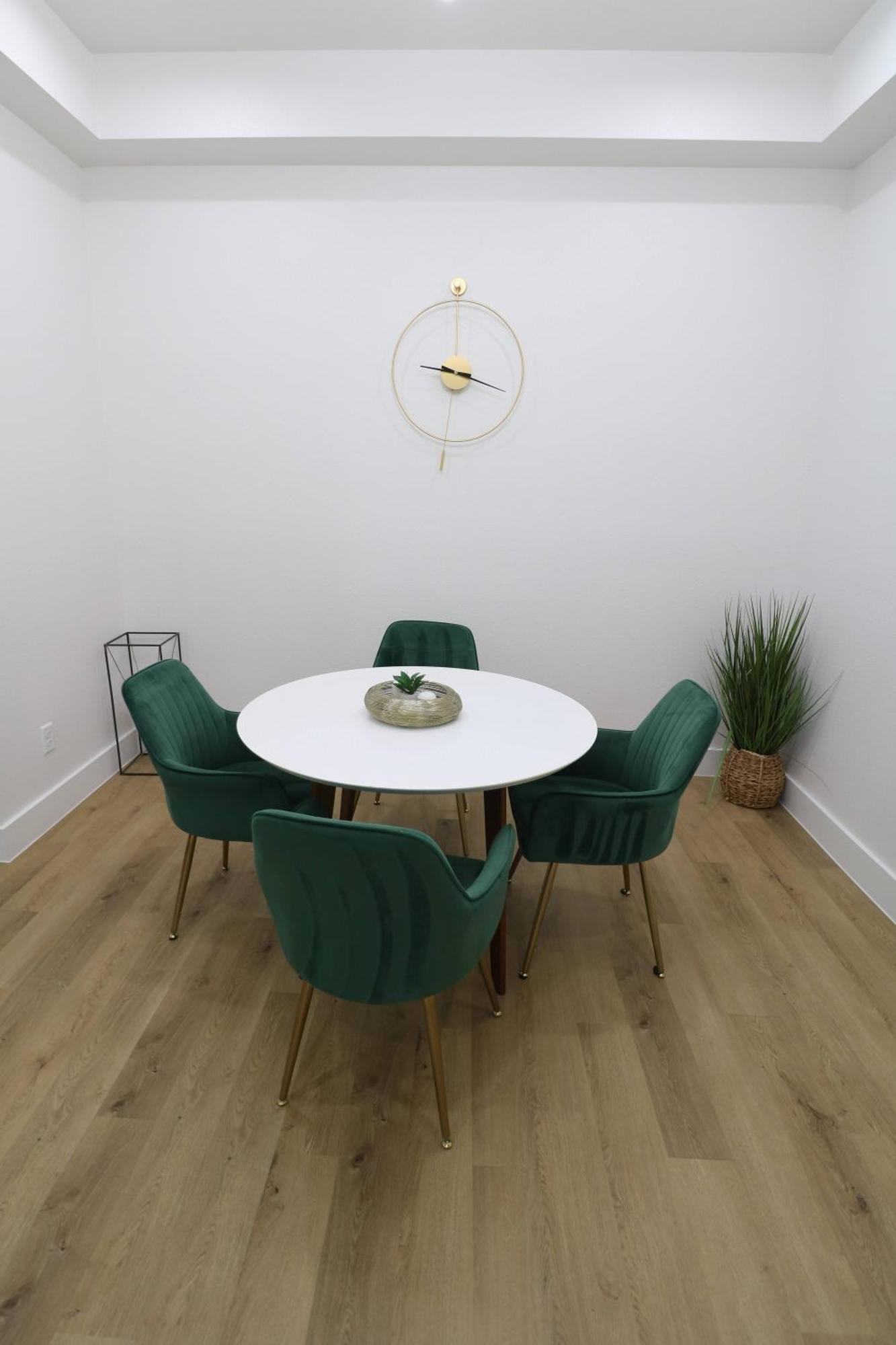Urban Oasis: Retreat In The City