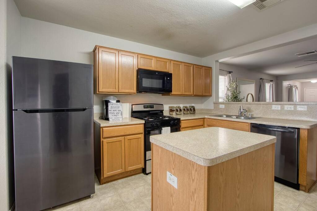 Holiday home Stylish, Cozy And Centrally Located Oasis. *