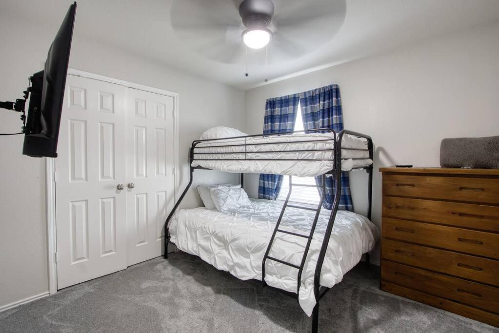 Stylish, Cozy And Centrally Located Oasis. *