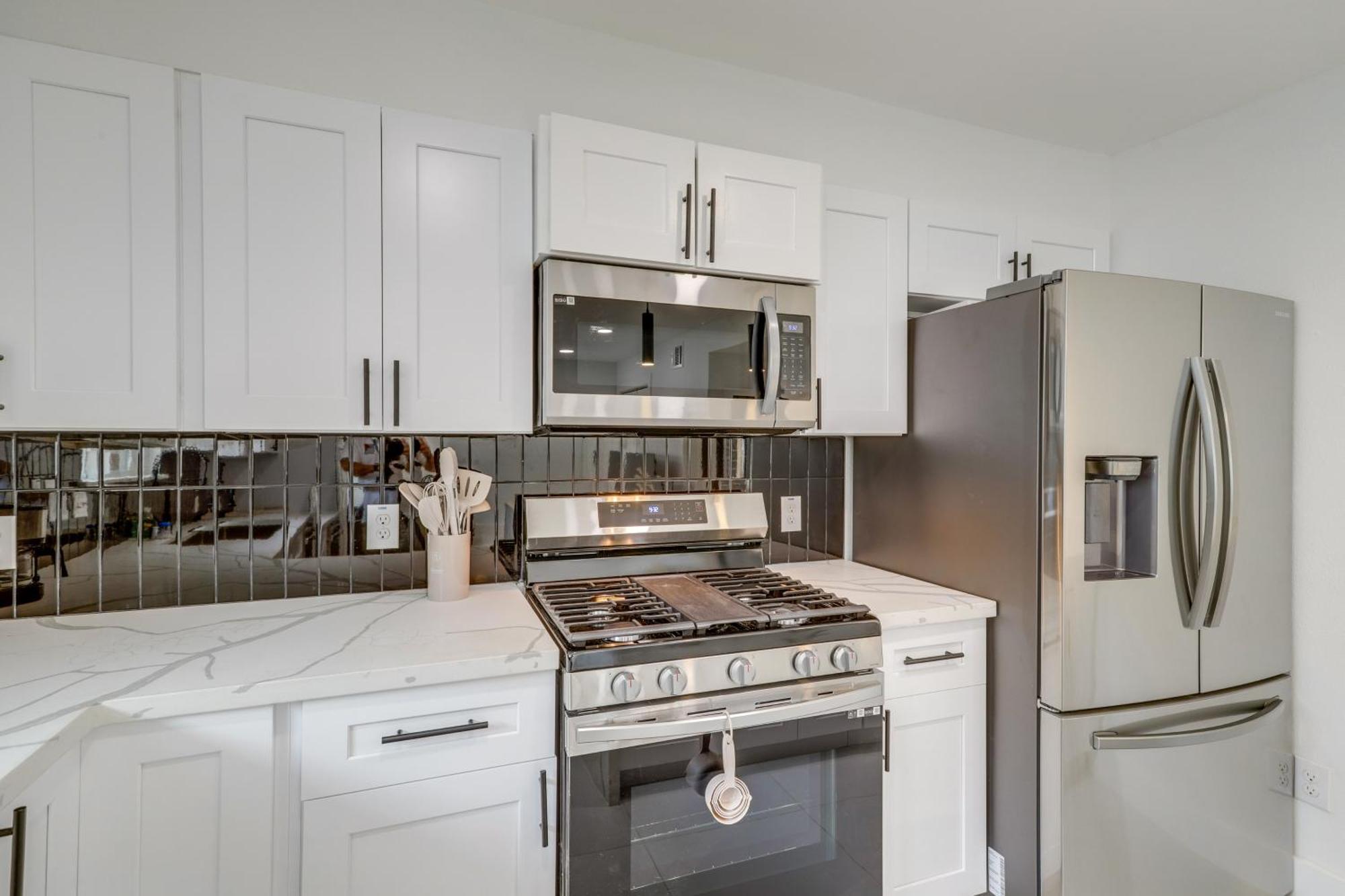 Close To And Downtown Apartment Houston