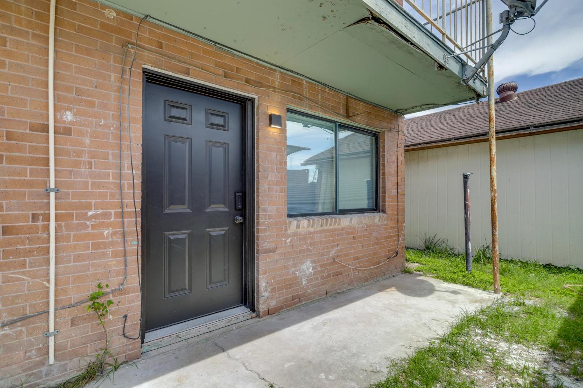 Close To And Downtown Houston