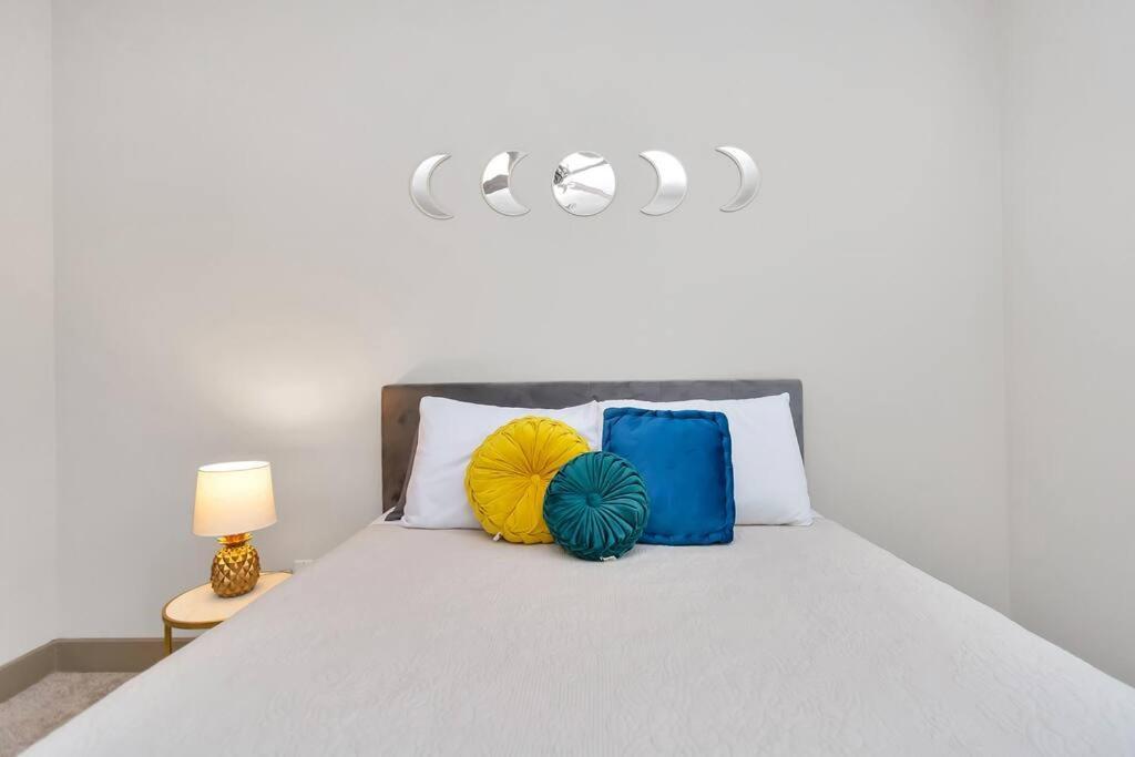 U1 Penthouse Downtown 1br 1bth Book Now! Apartment