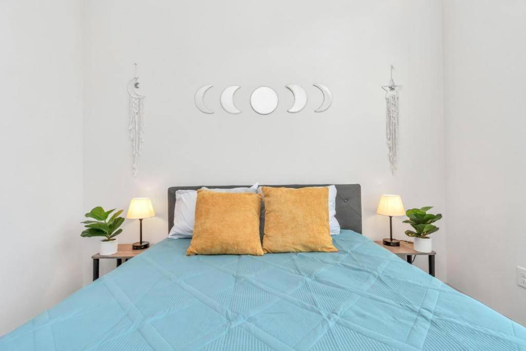 Apartment U1 Penthouse Downtown 1br 1bth Book Now!