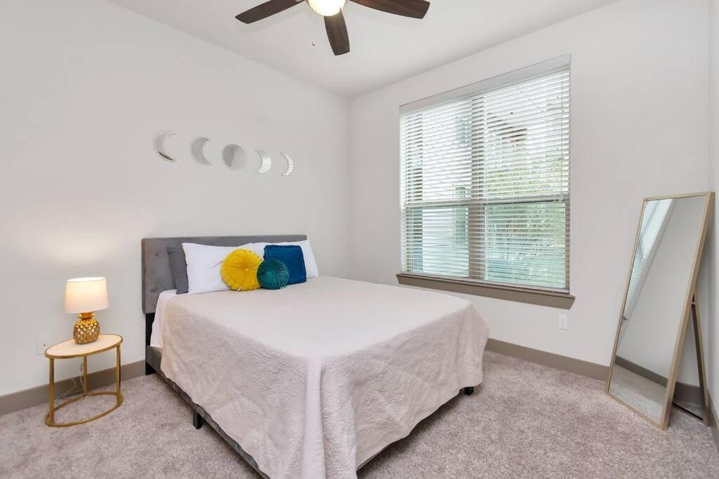 U1 Penthouse Downtown 1br 1bth Book Now! Apartment *