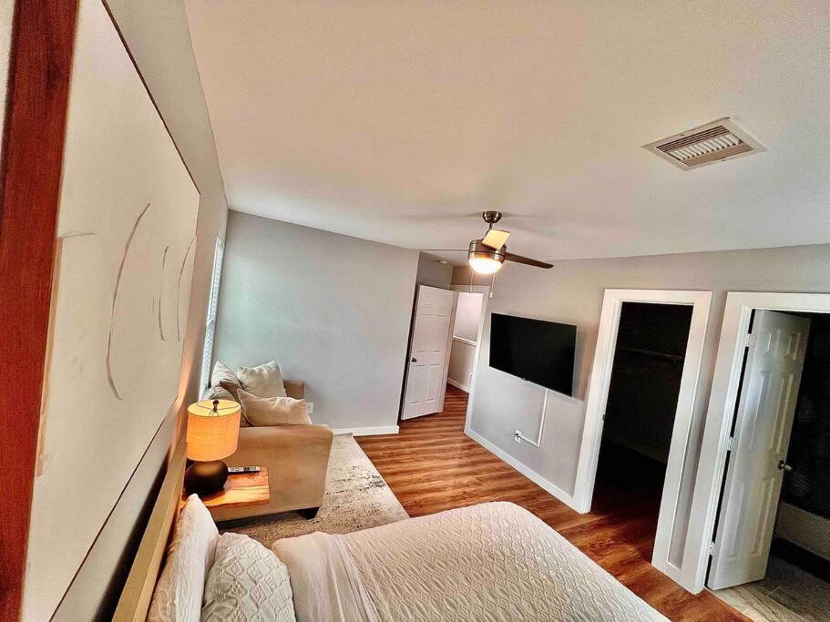 3 Bedroom Luxury Near Downtown * Houston