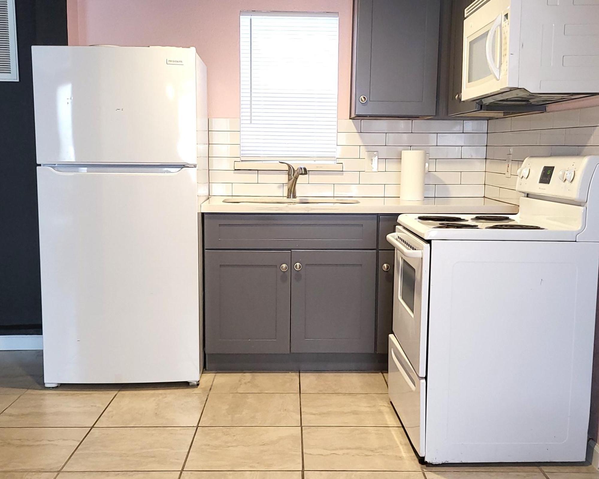 Stylish Gawdy Den With Fast Wifi 2 Minutes From Downtown Houston! Apartment Houston