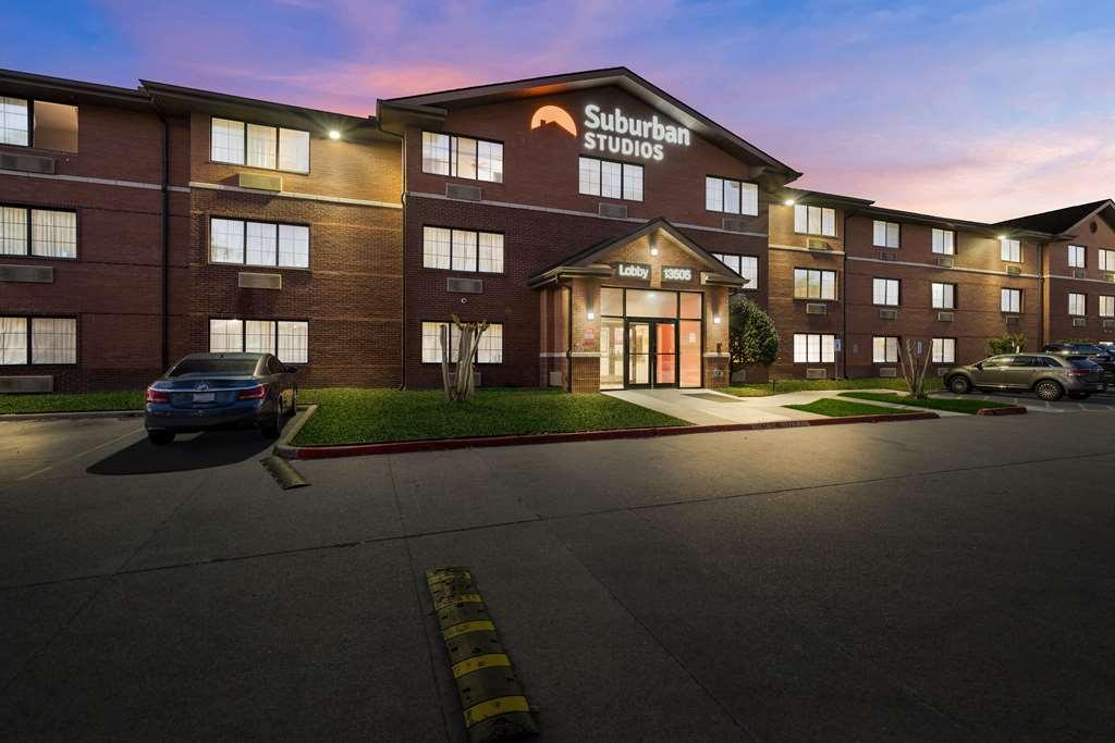 Hotel Suburban North I-45 Houston