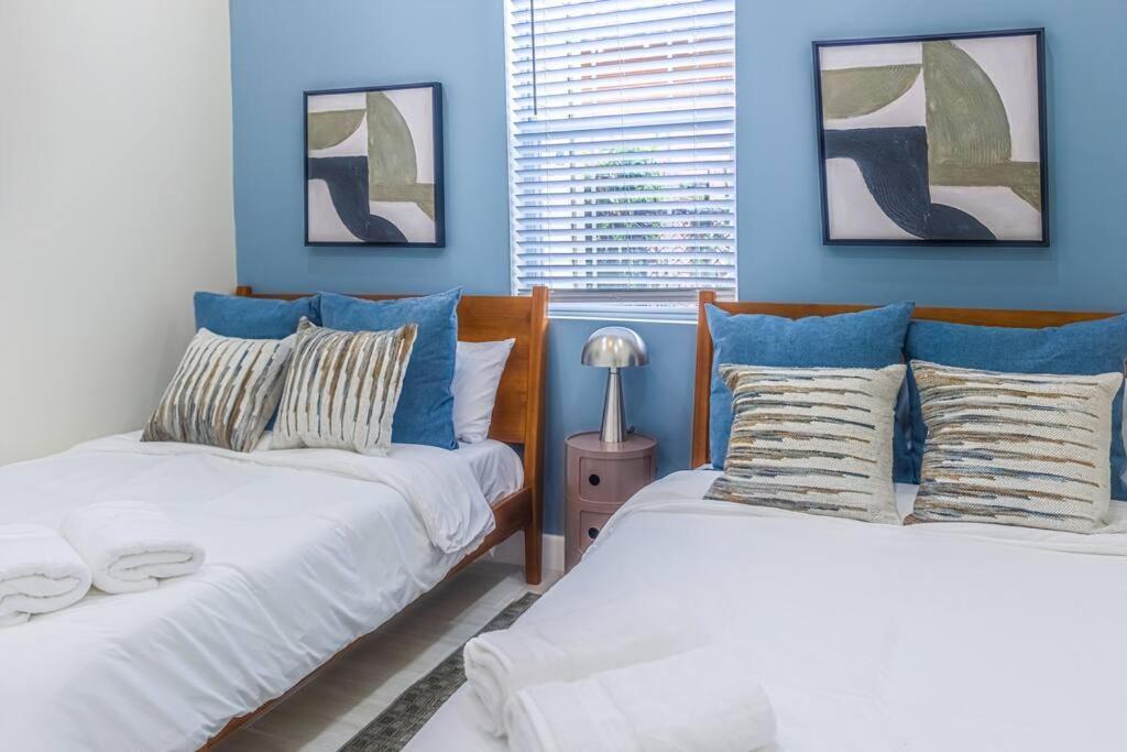 Hideaway With King Bed, Games, Prime Location * Houston
