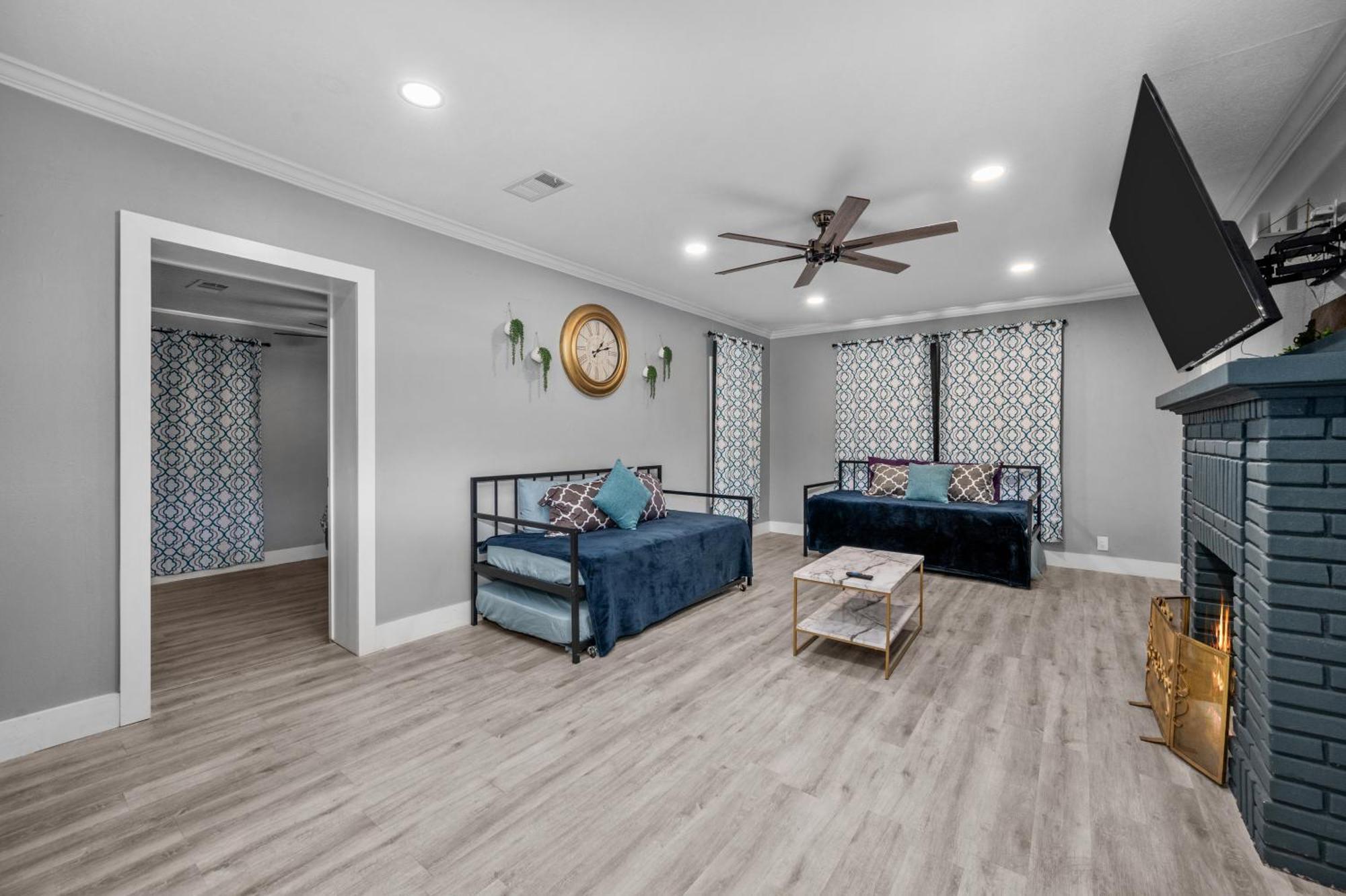 Modern & Spacious 3br Retreat On Prime Location Houston