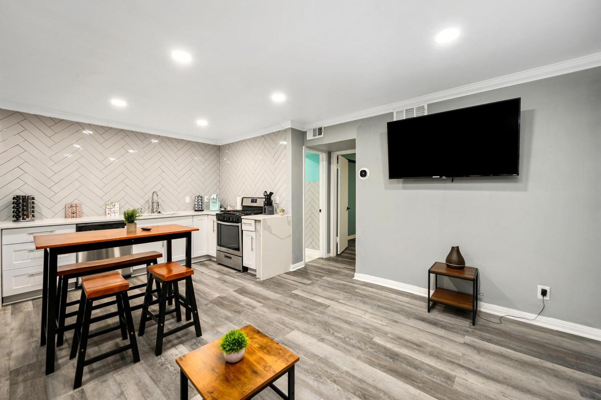 Apartment Bright And Modern 1br In