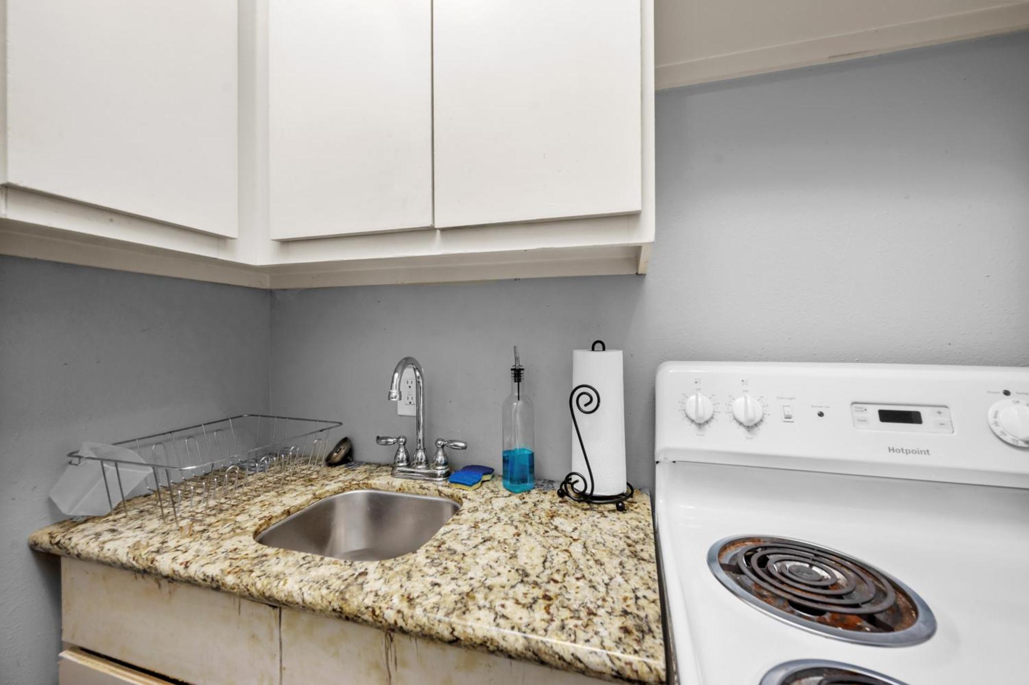 Trendy Montrose 1br Apartment Houston