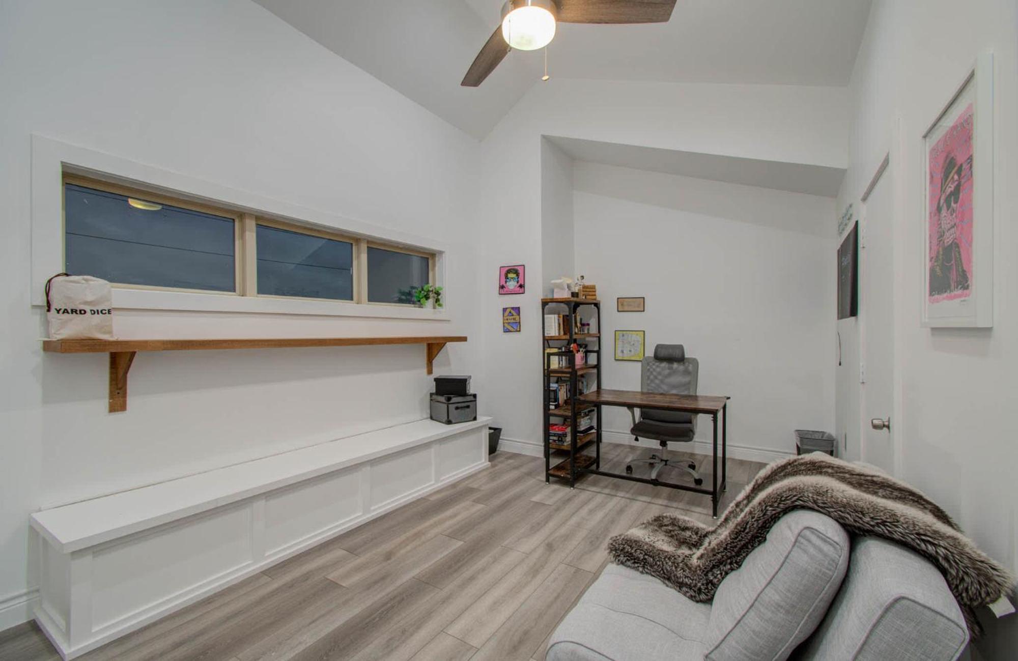 Modern Luxury 3-bd Mins To Dt W Rooftop Holiday home Houston
