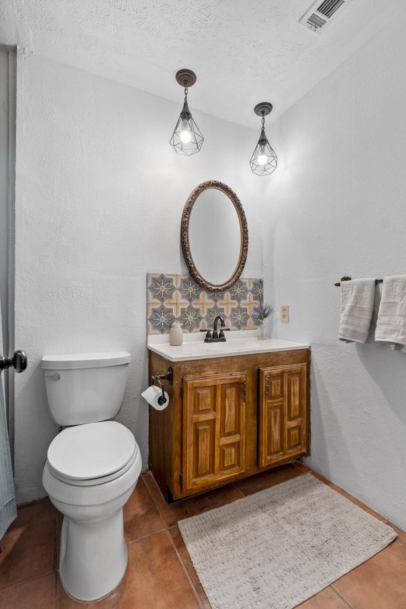 3 Bed With Luxury Hot Tub, Deck, Wifi And Arcade Games Houston