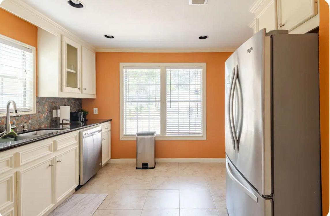 Apartment 3bed2bath Getaway Near Sports, Shops And Midtown Houston