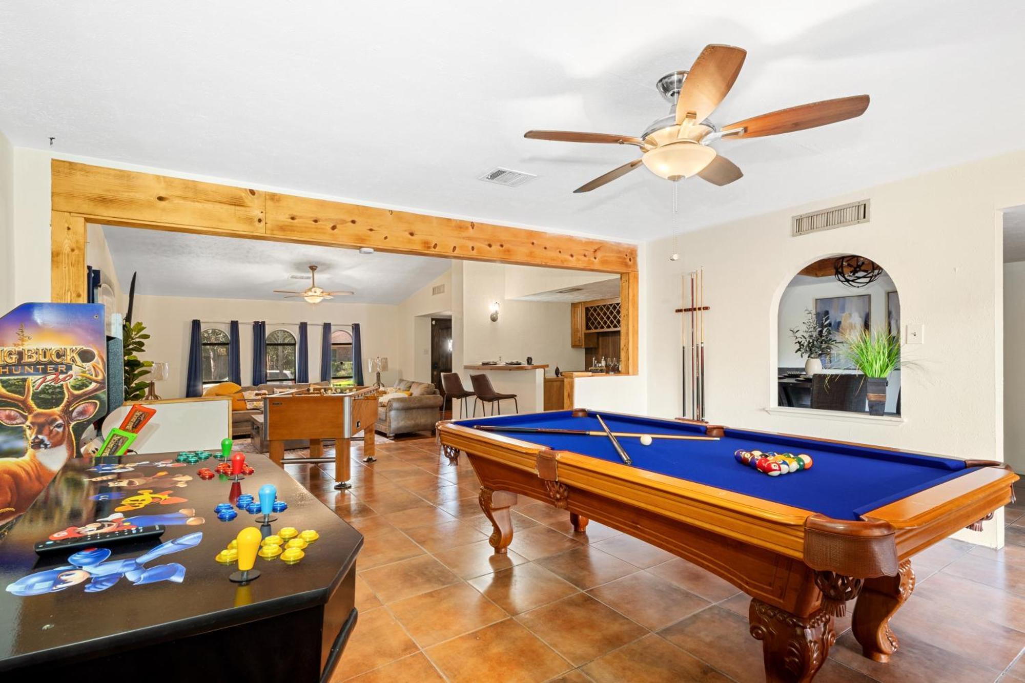 3 Bed With Luxury Hot Tub, Deck, Wifi And Arcade Games Holiday home Houston