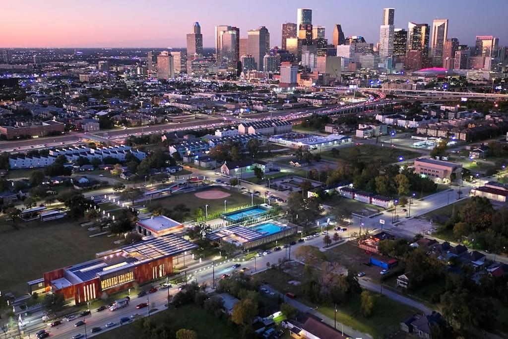 4bd Urban Retreat Prime Location Houston