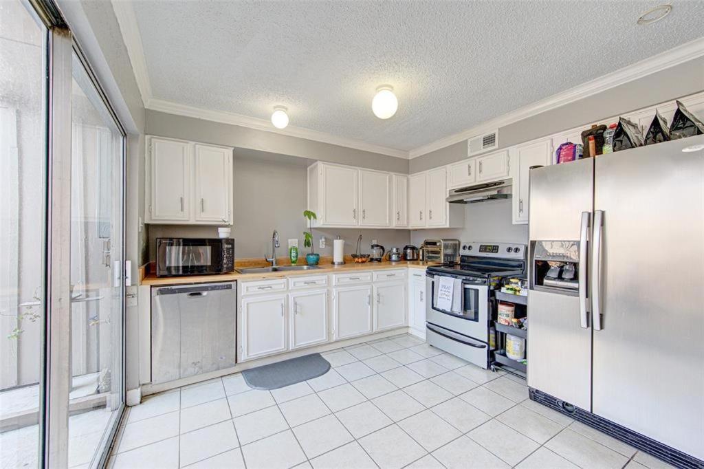 Single Cozy Heart Of Htx Guest house