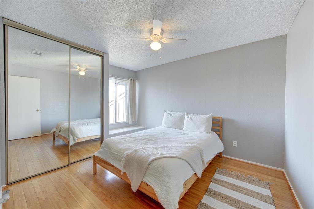 Single Cozy Heart Of Htx * Houston