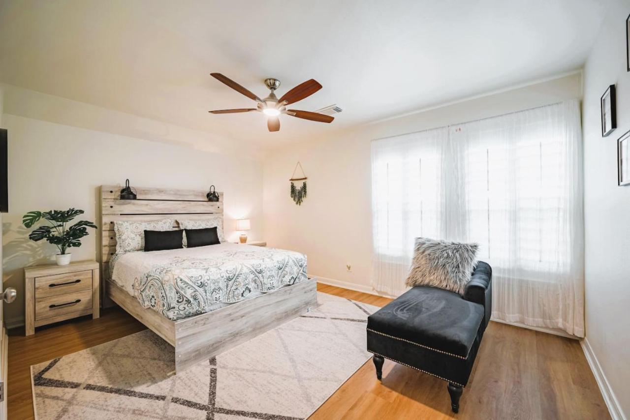 Holiday home Bayfront Luxury Oasis W Pool Close To Nasa Kemah *
