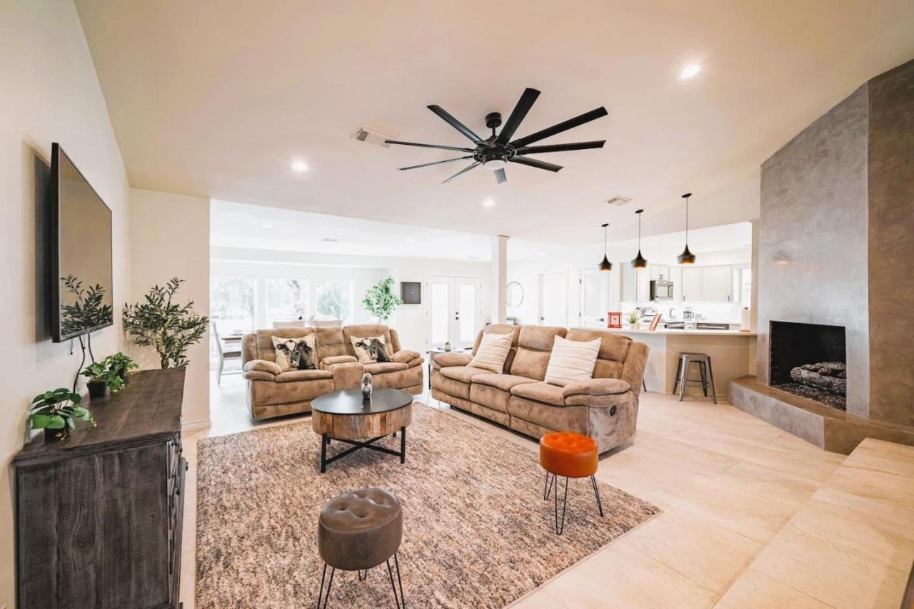 Holiday home Bayfront Luxury Oasis W Pool Close To Nasa Kemah *