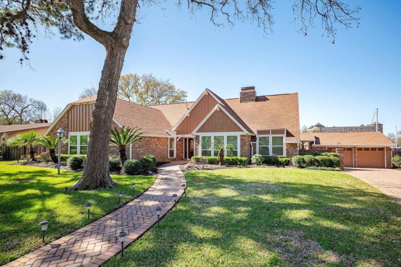 Holiday home Bayfront Luxury Oasis W Pool Close To Nasa Kemah