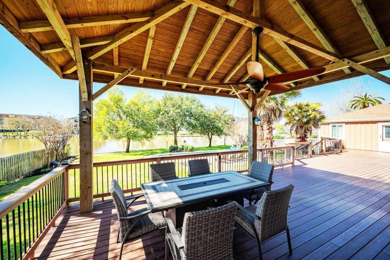 Holiday home Bayfront Luxury Oasis W Pool Close To Nasa Kemah *