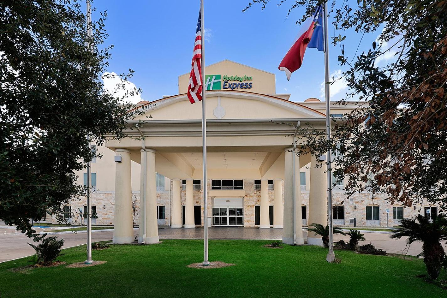 Express & Northwest-brookhollow By Ihg Houston