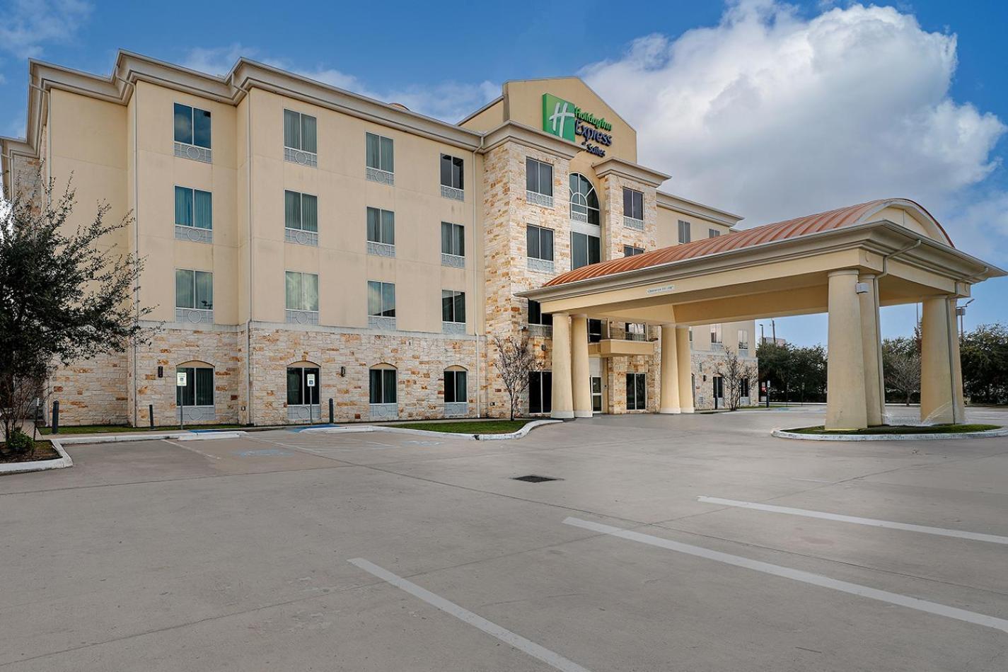 Express & Northwest-brookhollow By Ihg Hotel